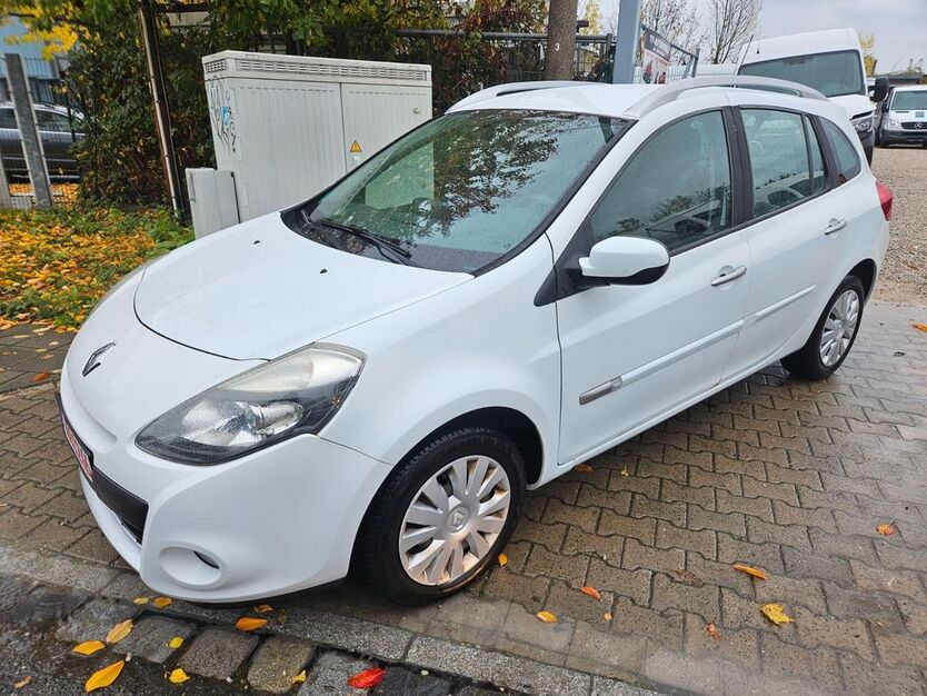 Renault Clio 143.000 km 1.950 € Nürnberg 90441