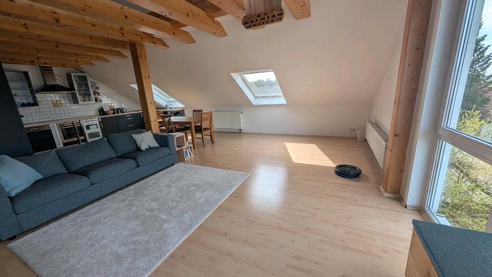 Dachgeschoßwohnung Bubenreuth - 2.5 Zimmer, 120 m&sup2;, 1.500&euro; | Angebot:26266167