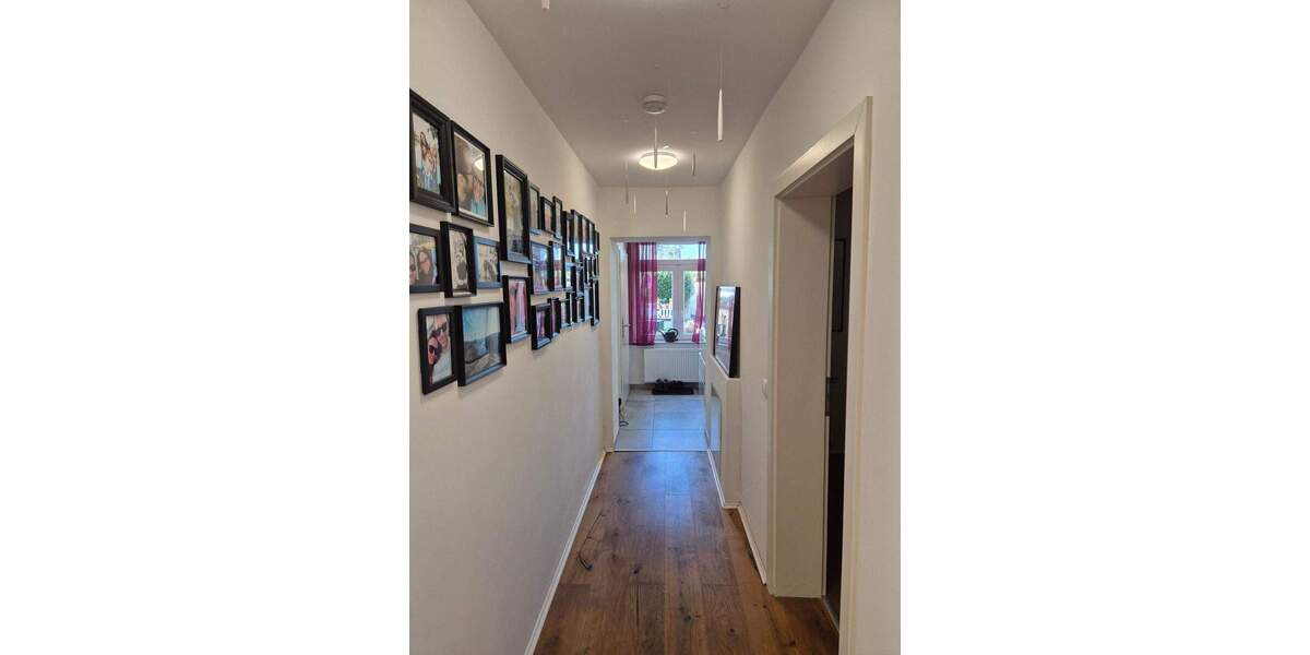 Etagenwohnung Heroldsberg - 2 Zimmer, 93 m&sup2;, 299.000&euro; | Angebot:25778062