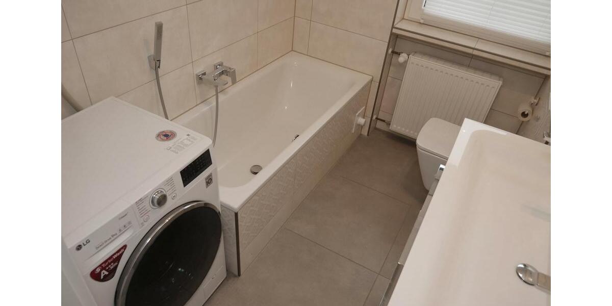 Reihenhaus Hersbruck - 5 Zimmer, 130 m&sup2;, 2.000&euro; | Angebot:27614381