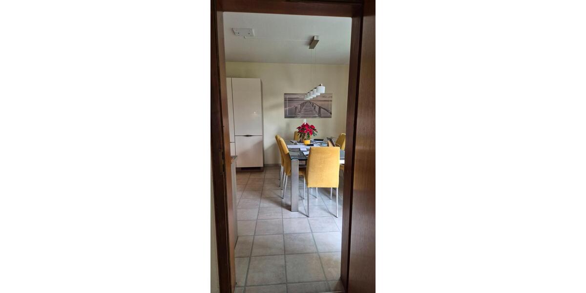 Etagenwohnung Leinburg - 3 Zimmer, 87 m&sup2;, 890&euro; | Angebot:25711945