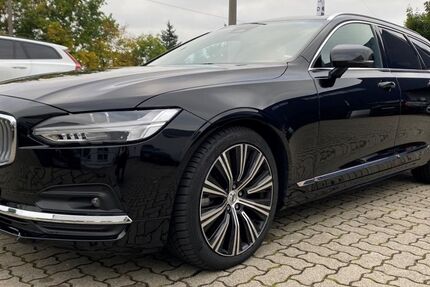 Volvo V90 10.990 km 56.790 &euro; Fürth 90765