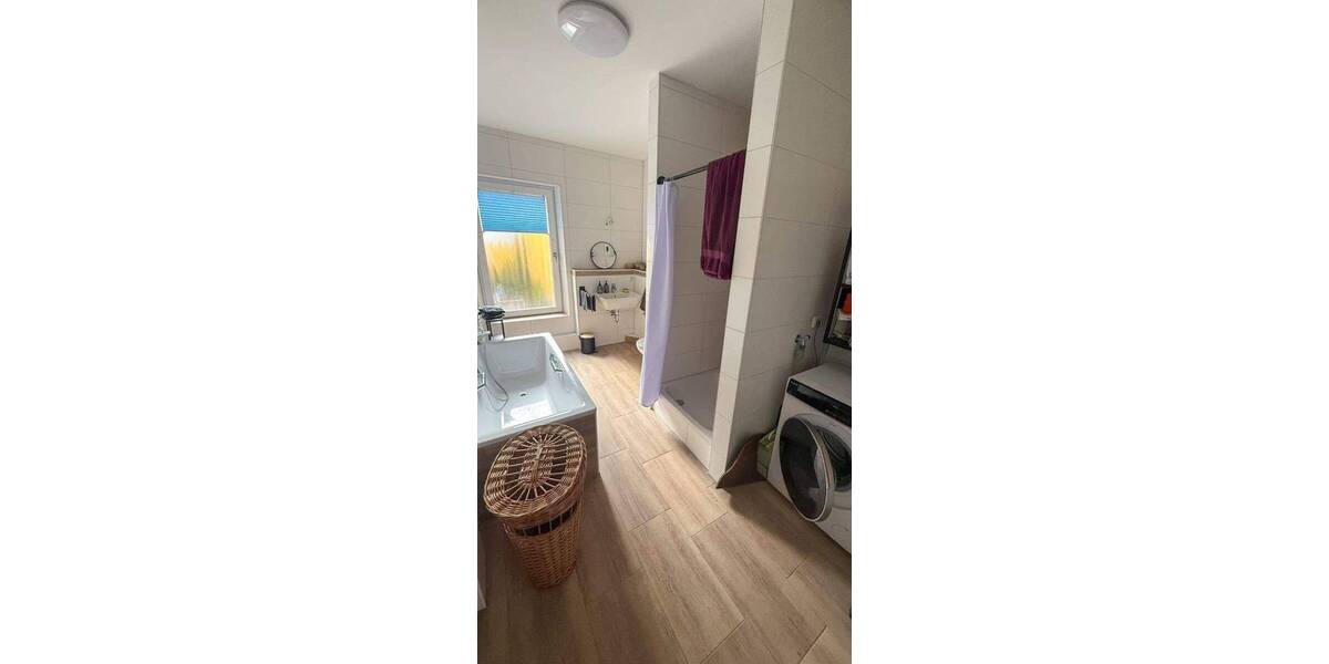 Terrassenwohnung Fürth Nordstadt - 5 Zimmer, 120 m&sup2;, 1.080&euro; | Angebot:26891611