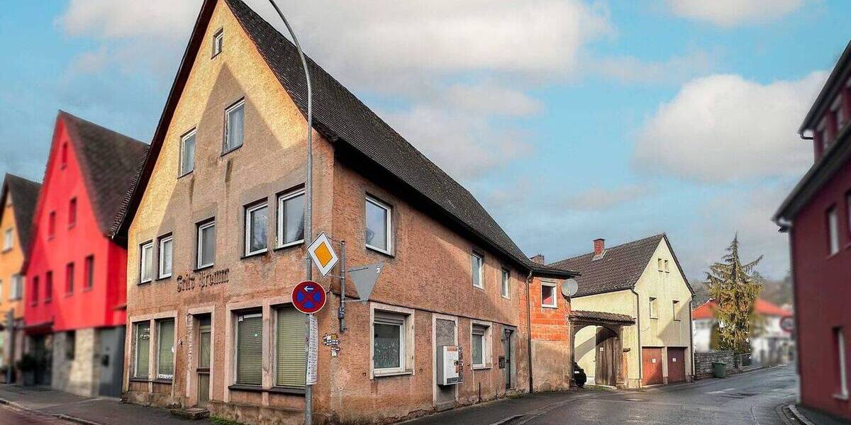 Einfamilienhaus Wilhermsdorf - 6 Zimmer, 220 m&sup2;, 235.000&euro; | Angebot:26528154
