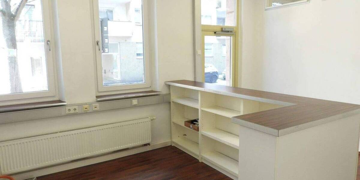 Gewerbeobjekt Nürnberg St Peter - 4 Zimmer, 128 m&sup2;, 890&euro; | Angebot:26843714