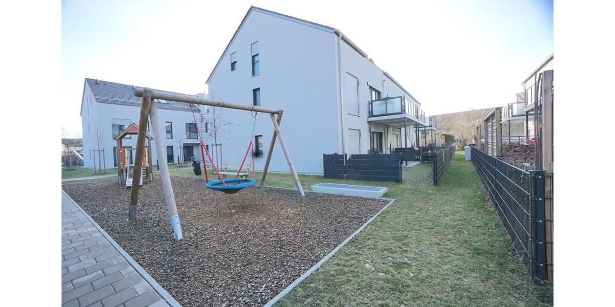 Herrliche 3-Zimmer-Whg., Aufzug, Tiefgarage, hochwertige Ausstattung, Küche, wunderschöne Dachloggia 3 zimmer