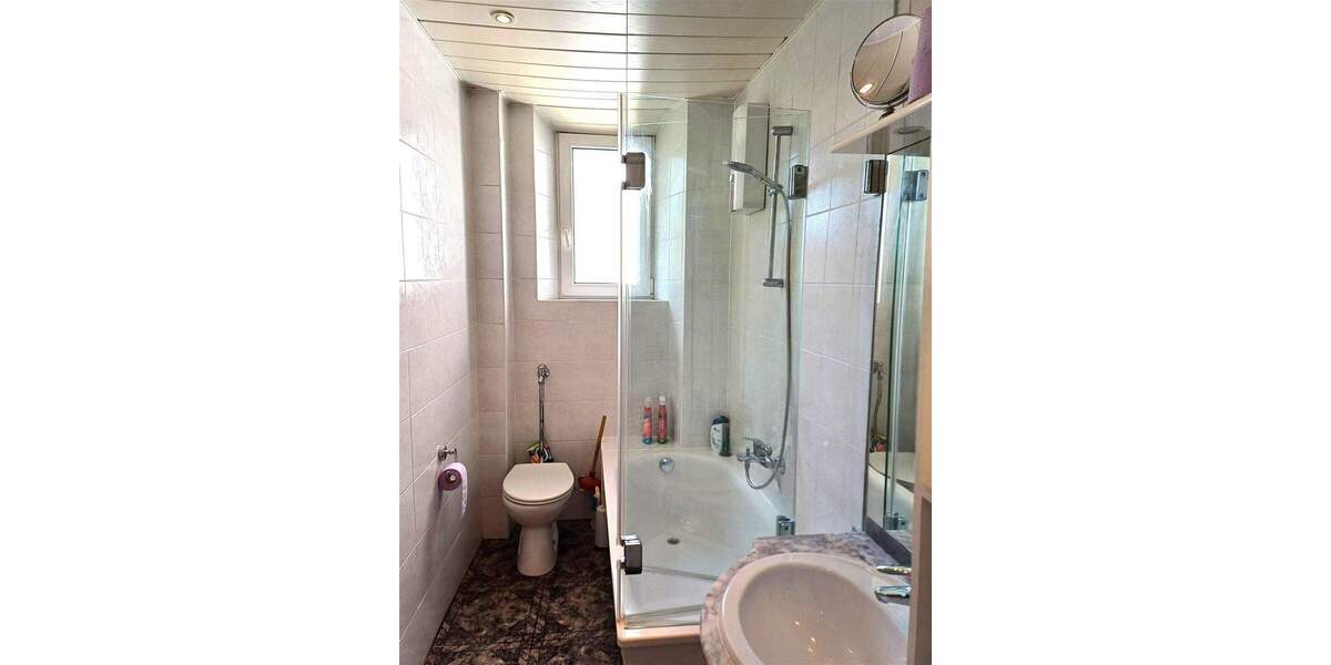 Modernisierte 3-Zi.-Wohnung mit Loggia, Garage, ruhige Grünlage, Luitpoldhain, Nähe Innenstadt 3 zimmer