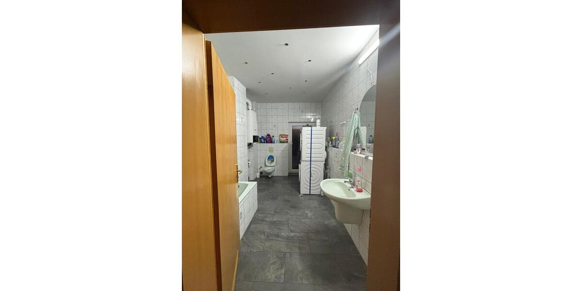 Top Wohnung - 120qm - 5-ZKB mit Balkon in Fürth - ohne Makler - 5 zimmer