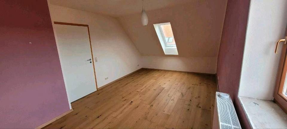 Doppelhaushälfte Roth - 6 Zimmer, 156 m&sup2;, 1.800&euro; | Angebot:26403436