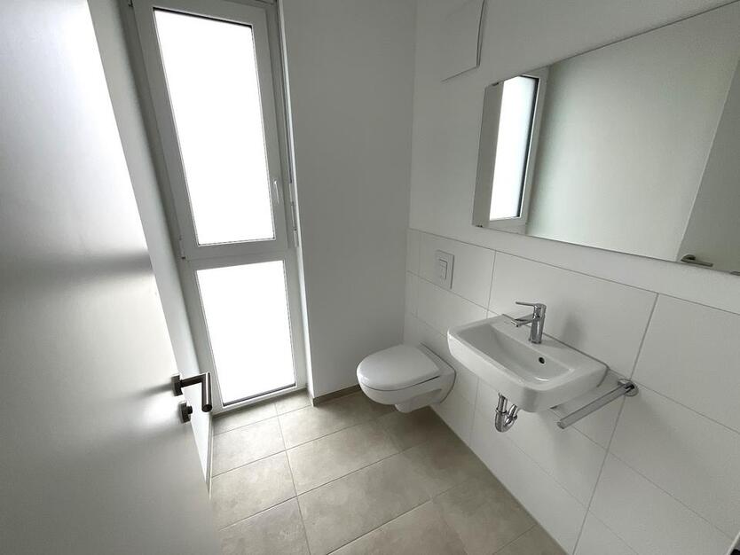 2 Nettokaltmieten frei! *3-Zimmer-Penthouse mit großzügiger Dachterrasse in Nürnberg- Hohe Marter* zimmer