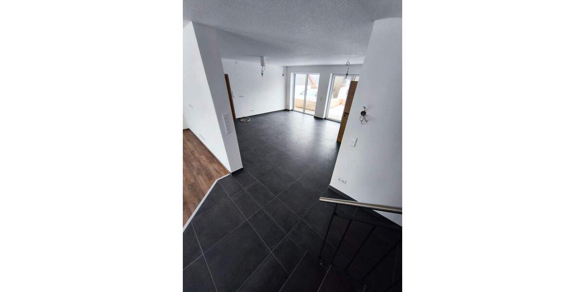 Einfamilienhaus Igensdorf Pettensiedel - 1 Zimmer, 240 m&sup2;, 2.000&euro; | Angebot:25770176