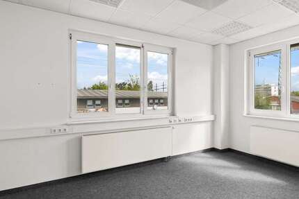 Gewerbeobjekt Schwaig - 3.400&euro; | Angebot:26490426