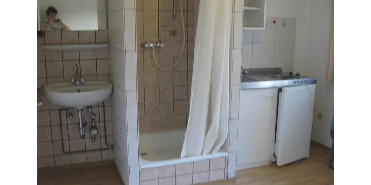 Etagenwohnung Hersbruck - 1 Zimmer, 14 m&sup2;, 200&euro; | Angebot:25417751