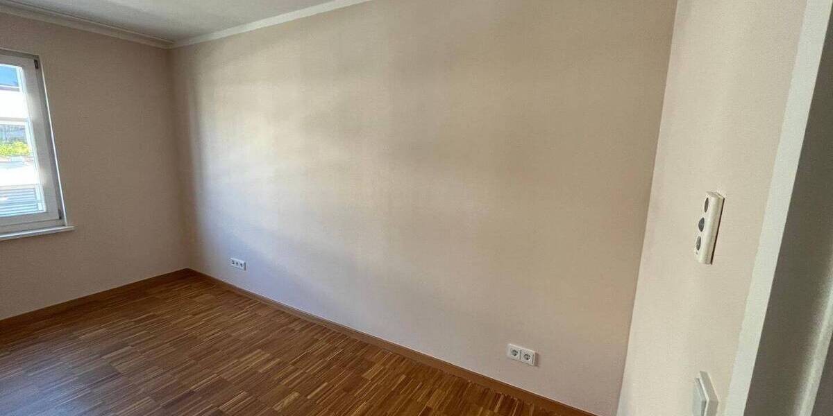 Etagenwohnung Nürnberg St Johannis - 3 Zimmer, 95 m&sup2;, 1.400&euro; | Angebot:26894502