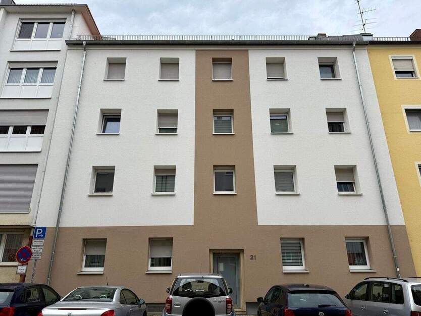 Wunderschöne helle 3 Zi.-Dachgeschoss-Whg. inkl. offener Einbauküche 3 zimmer