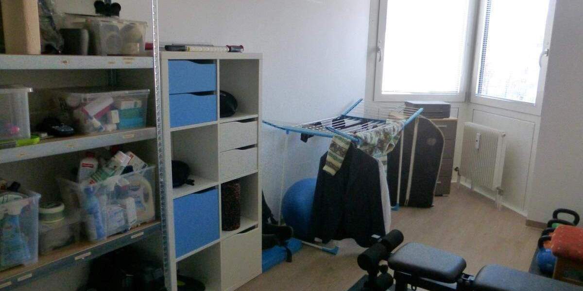 ENTSPANNUNG PUR! Moderne, helle 3 ZW (3. OG, Lift) mit Wintergarten, EBKü., TG-Stellplatz in ruhiger, grüner Lage direkt am Volkspark Marienberg. 3 zimmer