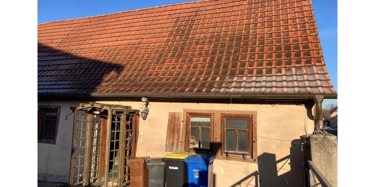 Einfamilienhaus Neuendettelsau - 9 Zimmer, 485 m&sup2;, 340&euro; | Angebot:24716071