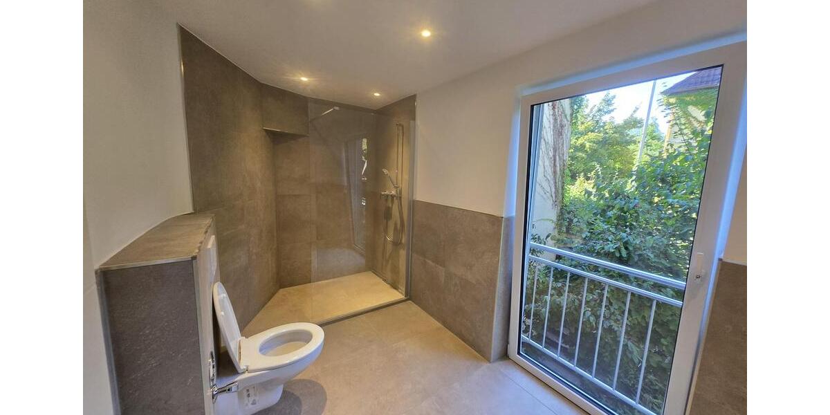 Renovierte 2-Zimmer Wohnung mit Einbauküche in guter Lage 2 zimmer