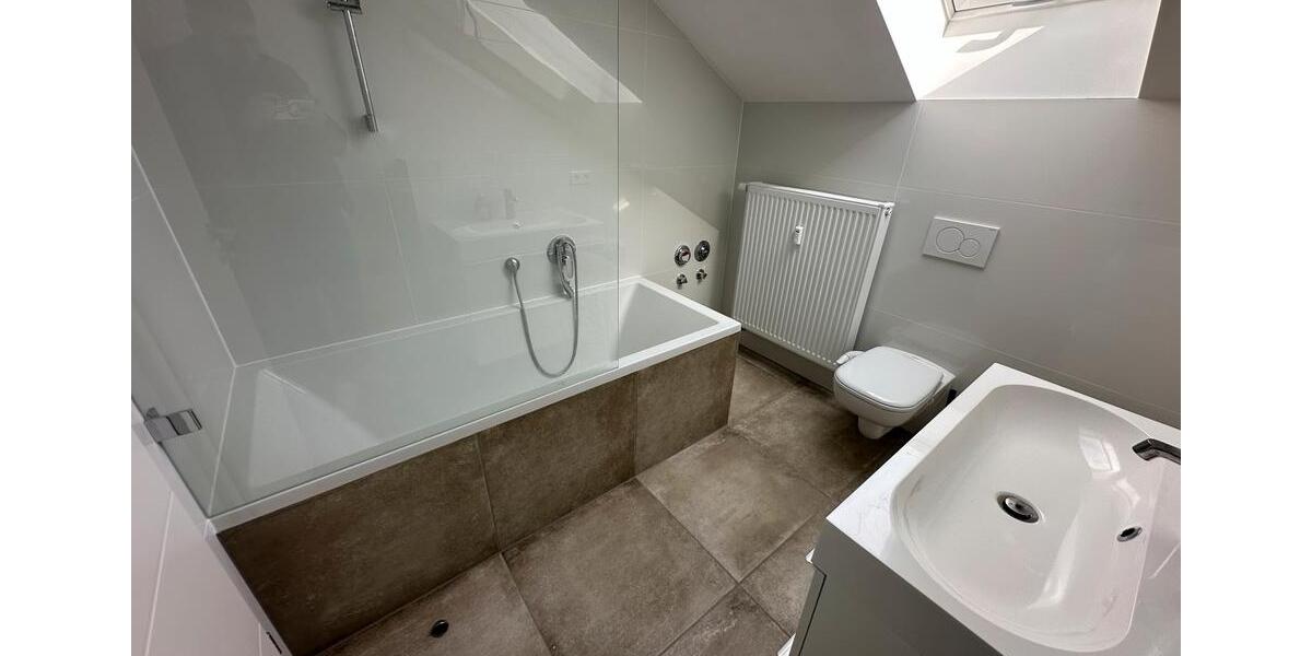 Dachgeschoßwohnung Nürnberg Rabus - 3 Zimmer, 70 m&sup2;, 980&euro; | Angebot:26288340