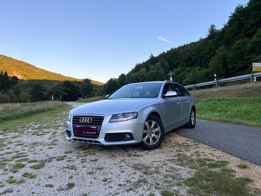 Audi A4 172.000 km 7.899 € Nürnberg 90478