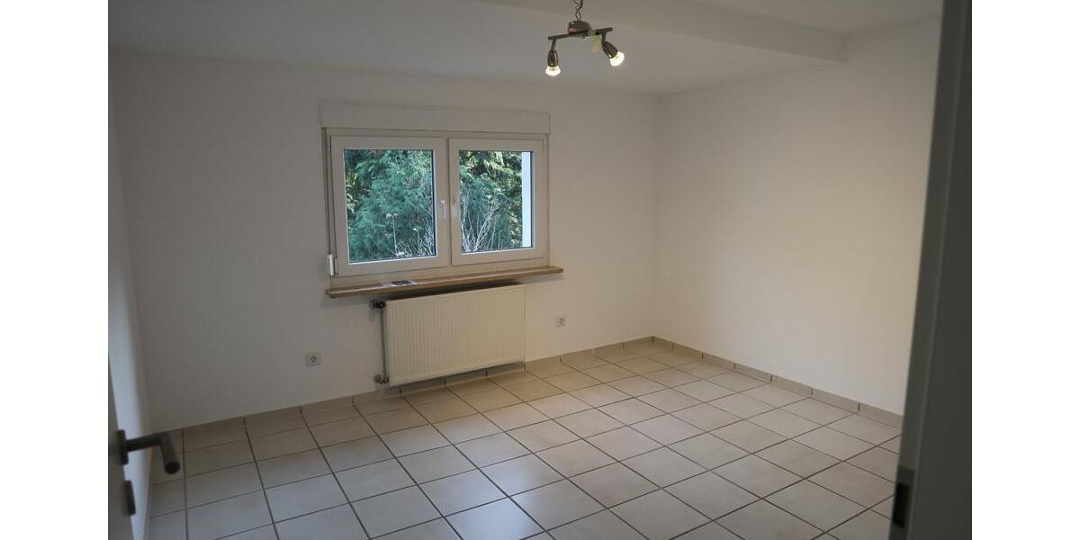 Doppelhaushälfte Nürnberg Falkenheim - 5 Zimmer, 100 m&sup2;, 1.400&euro; | Angebot:24820201