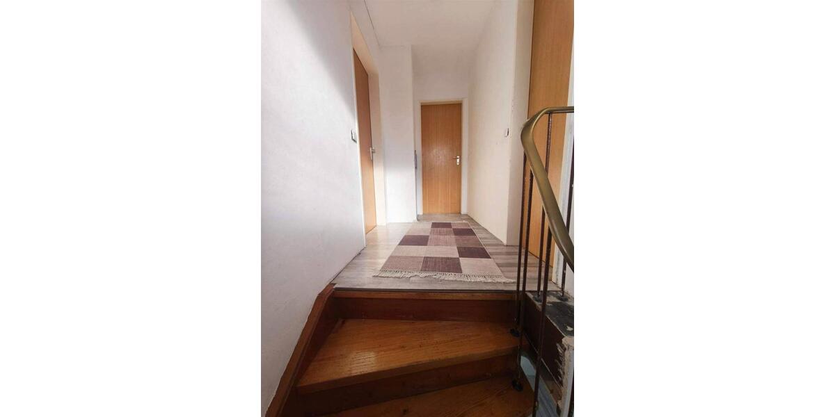 Reihenhaus Zirndorf - 6 Zimmer, 144 m&sup2;, 600.000&euro; | Angebot:27209548