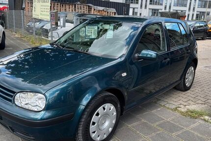VW Golf 103.500 km 1.800 &euro; Nürnberg 90431