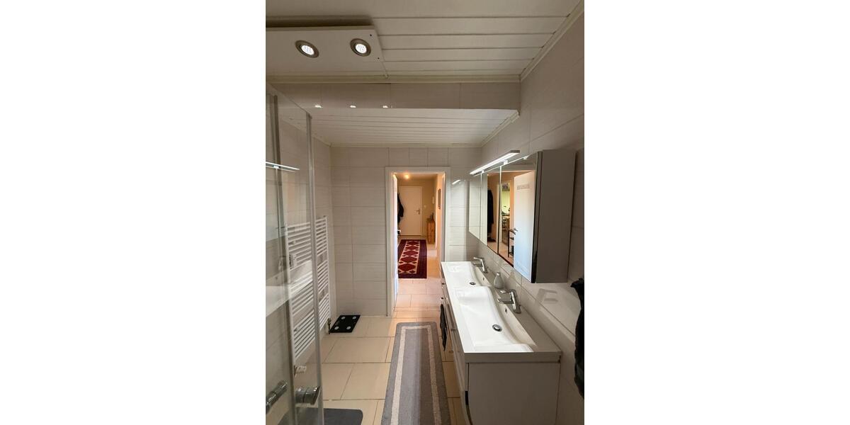 Wohnung in der Nähe des Friedrich-Ebert-Platzes 3 zimmer