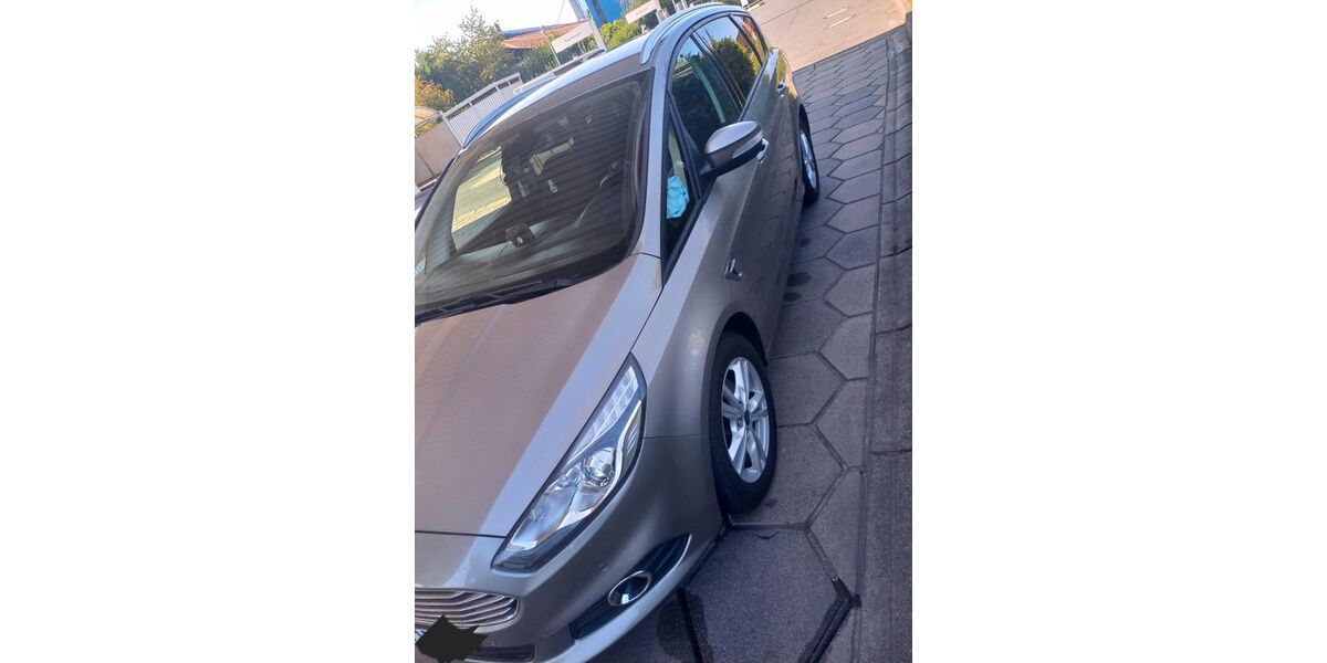 Ford S-Max 134.500 km 15.700 &euro; Veitsbronn 90587