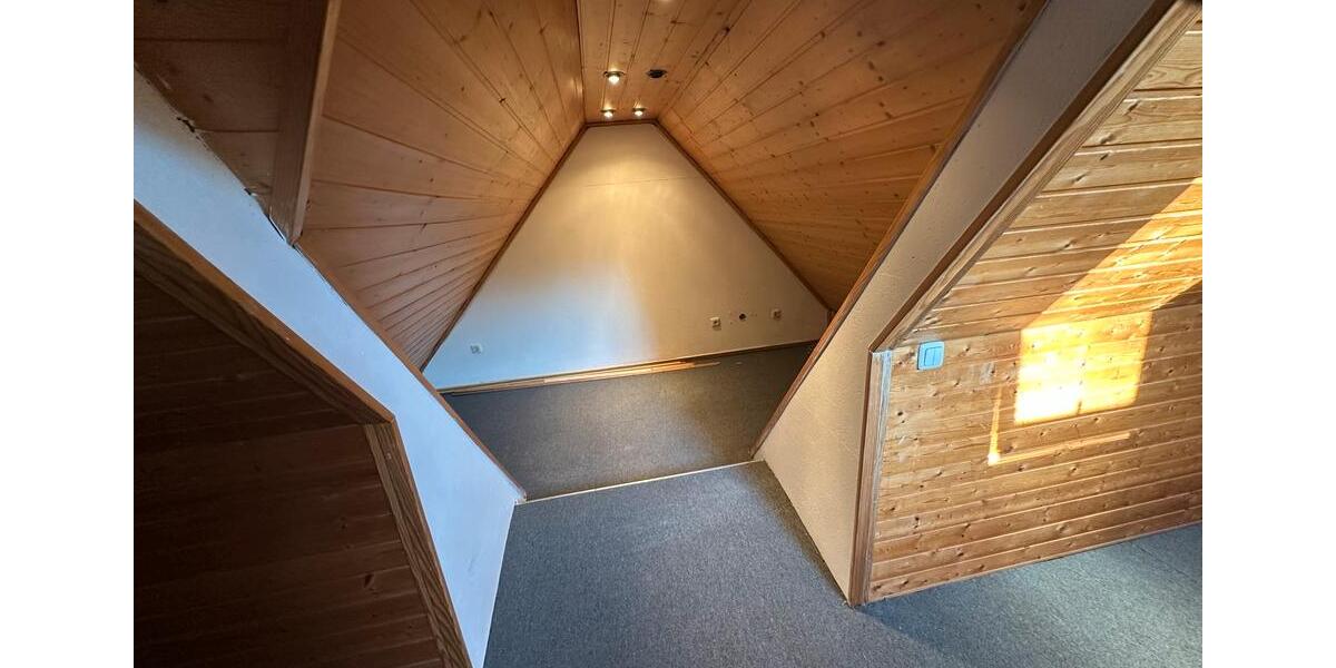 Etagenwohnung Nürnberg Buchenbühl - 3 Zimmer, 92 m&sup2;, 900&euro; | Angebot:26285841