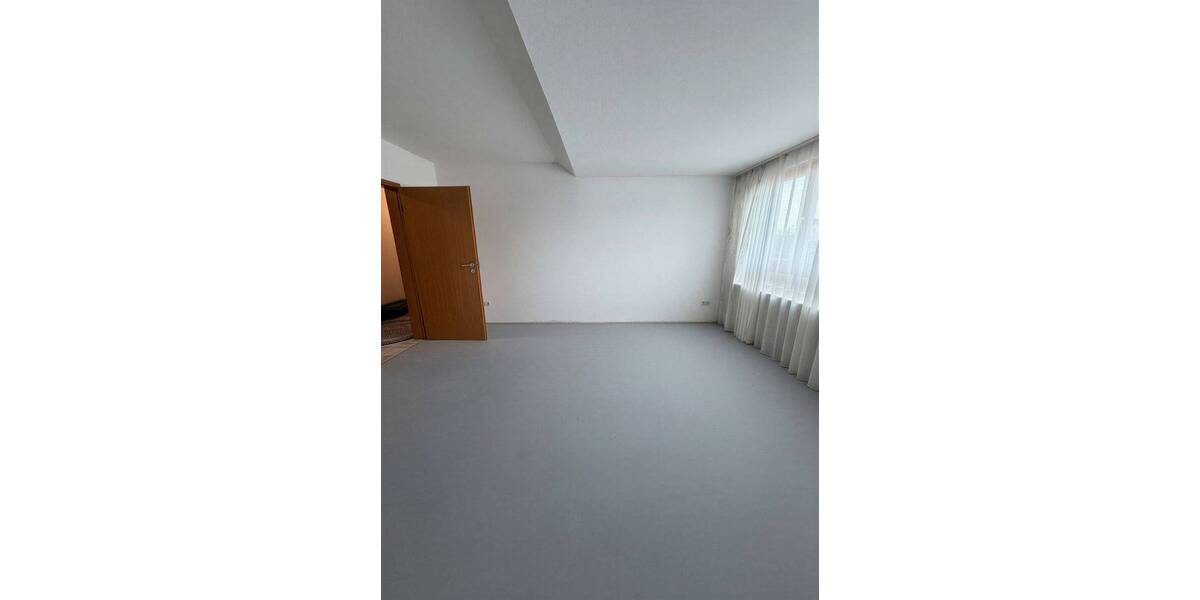 Etagenwohnung Erlangen Frauenaurach - 2 Zimmer, 117 m&sup2;, 1.400&euro; | Angebot:26092188