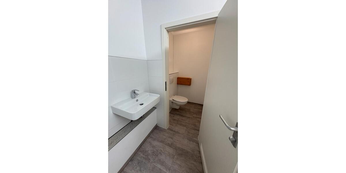 Gewerbeobjekt Pyrbaum - 2.100&euro; | Angebot:25945848