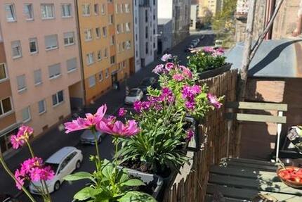 Geräumige 3-Zimmer-Wohnung, zentrumsnah, 2 Balkone zimmer