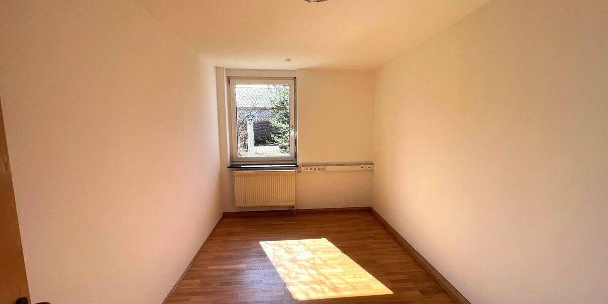 Bungalow Nürnberg Langwasser - 4 Zimmer, 109 m&sup2;, 649.000&euro; | Angebot:26512467