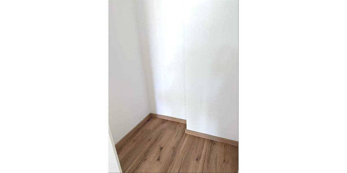Etagenwohnung Roßtal - 2 Zimmer, 59 m&sup2;, 319.000&euro; | Angebot:25670922