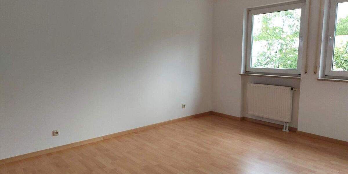 Etagenwohnung Erlangen Bruck - 3 Zimmer, 85 m&sup2;, 370.000&euro; | Angebot:25821605