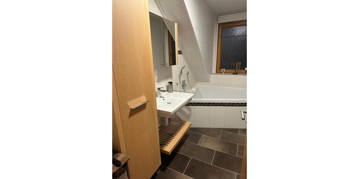 Maisonettenwohnung Roth - 3 Zimmer, 98 m&sup2;, 1.100&euro; | Angebot:26052037