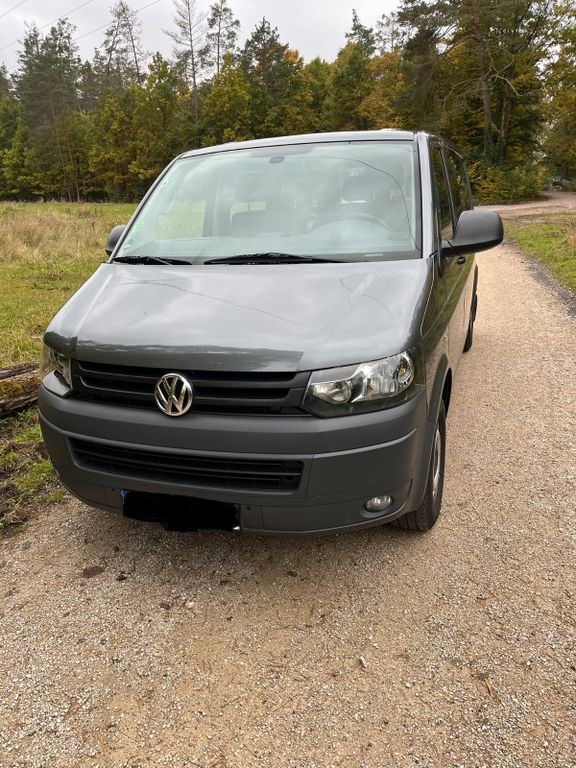 VW T5 Transporter 158.000 km 17.900 € Obermichelbach 90587
