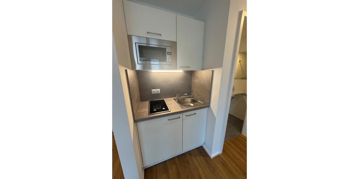 Dachgeschoßwohnung Erlangen Bruck - 1 Zimmer, 20 m&sup2;, 585&euro; | Angebot:27585200