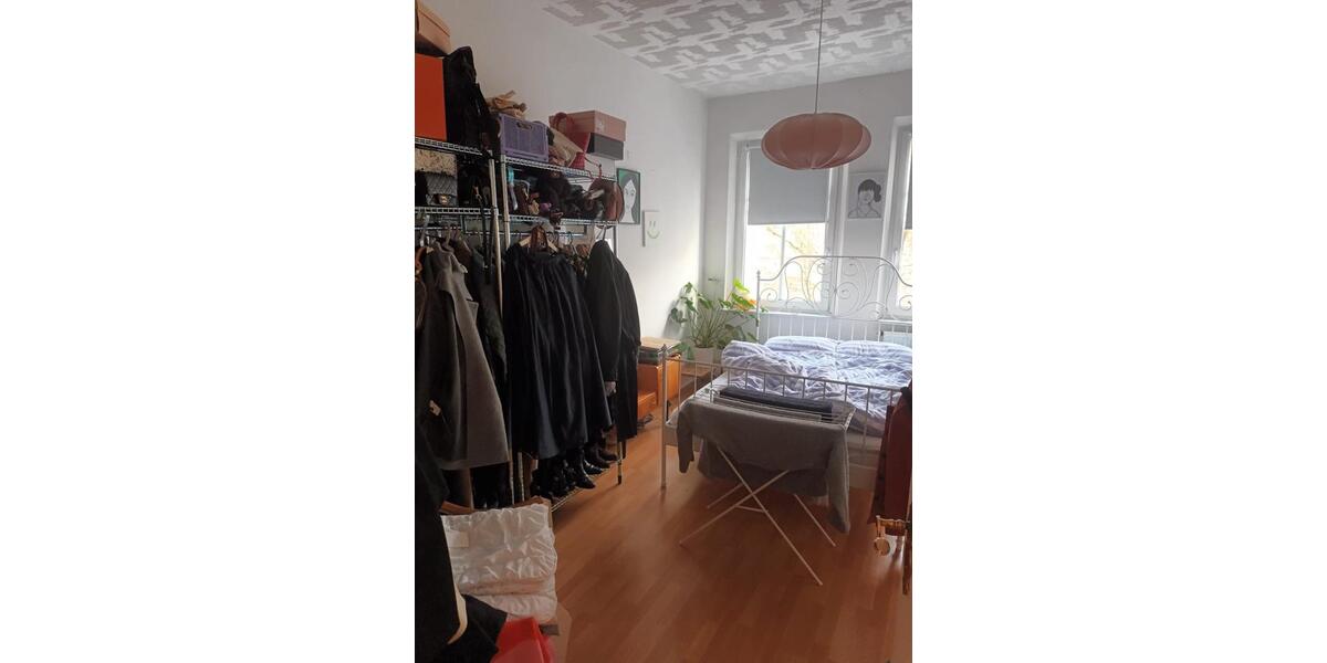 1 er WG in einer sehr schönen Wohnung verfügbar!! 2 zimmer