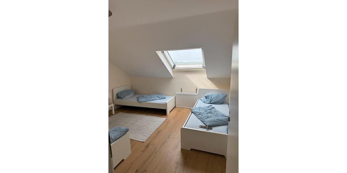 Dachgeschoßwohnung Fürth Bislohe - 3 Zimmer, 60 m&sup2;, 1.100&euro; | Angebot:25382348