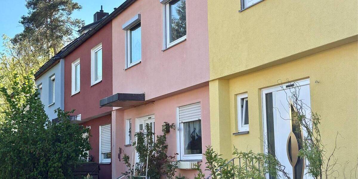 Reihenmittelhaus Erlangen Eltersdorf - 4 Zimmer, 92 m&sup2;, 380.000&euro; | Angebot:26684163