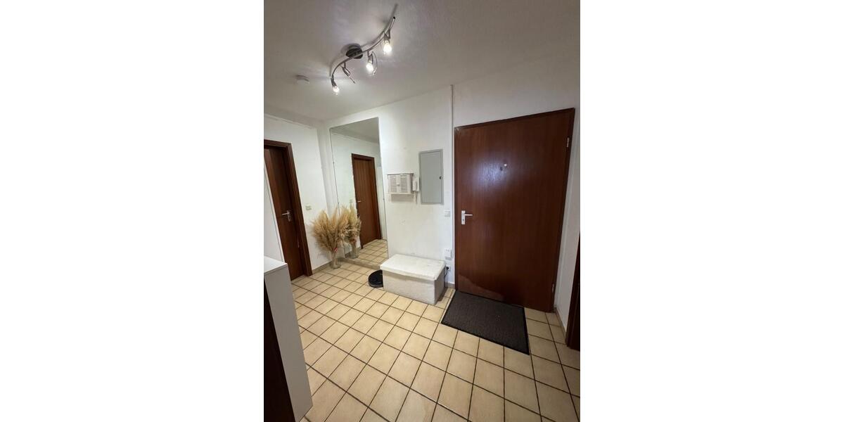 Dachgeschoßwohnung Nürnberg Hasenbuck - 2.5 Zimmer, 67 m&sup2;, 239.000&euro; | Angebot:27464103