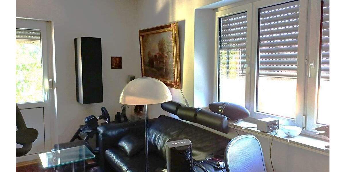 Modernisierte 3-Zi.-Wohnung mit Loggia, Garage, ruhige Grünlage, Luitpoldhain, Nähe Innenstadt 3 zimmer