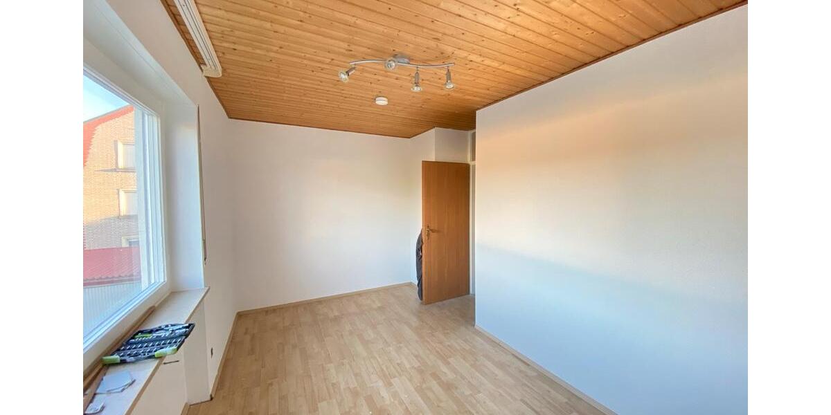 Etagenwohnung Nürnberg Eibach - 3 Zimmer, 75 m&sup2;, 1.300&euro; | Angebot:27536285