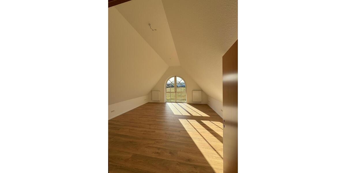 Etagenwohnung Langensendelbach - 2 Zimmer, 65 m&sup2;, 750&euro; | Angebot:27609836