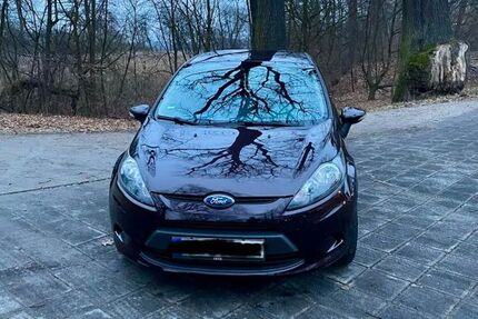 Ford Fiesta 86.910 km 4.000 &euro; Nürnberg 90453