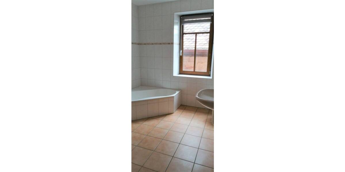 Etagenwohnung Nürnberg Reichelsdorf - 4 Zimmer, 124 m&sup2;, 1.200&euro; | Angebot:26686742