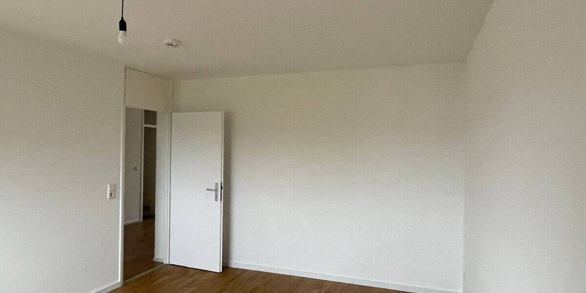 Etagenwohnung Nürnberg Herrnhütte - 4 Zimmer, 97 m&sup2;, 999&euro; | Angebot:26389493