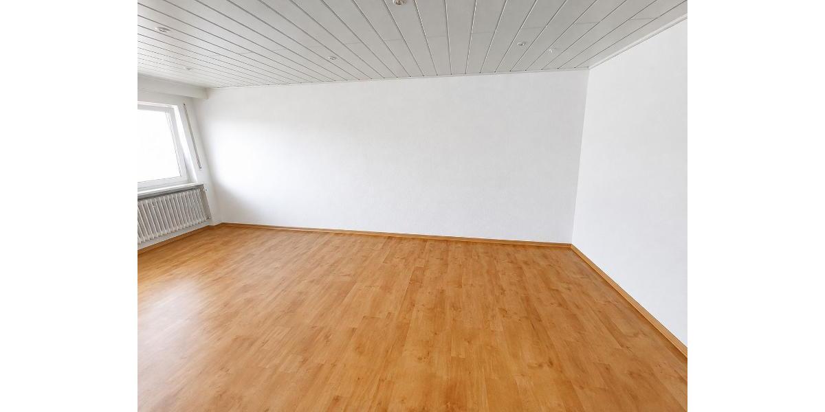 3 Zi. Wohnung im EG mit Terrasse, Gartenmitbenutzung und Garage - Etagenwohnung Hessdorf | Angebot:27314099